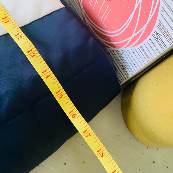 NWT *Tommy* fleece lined scarf - Picture 3 of 11